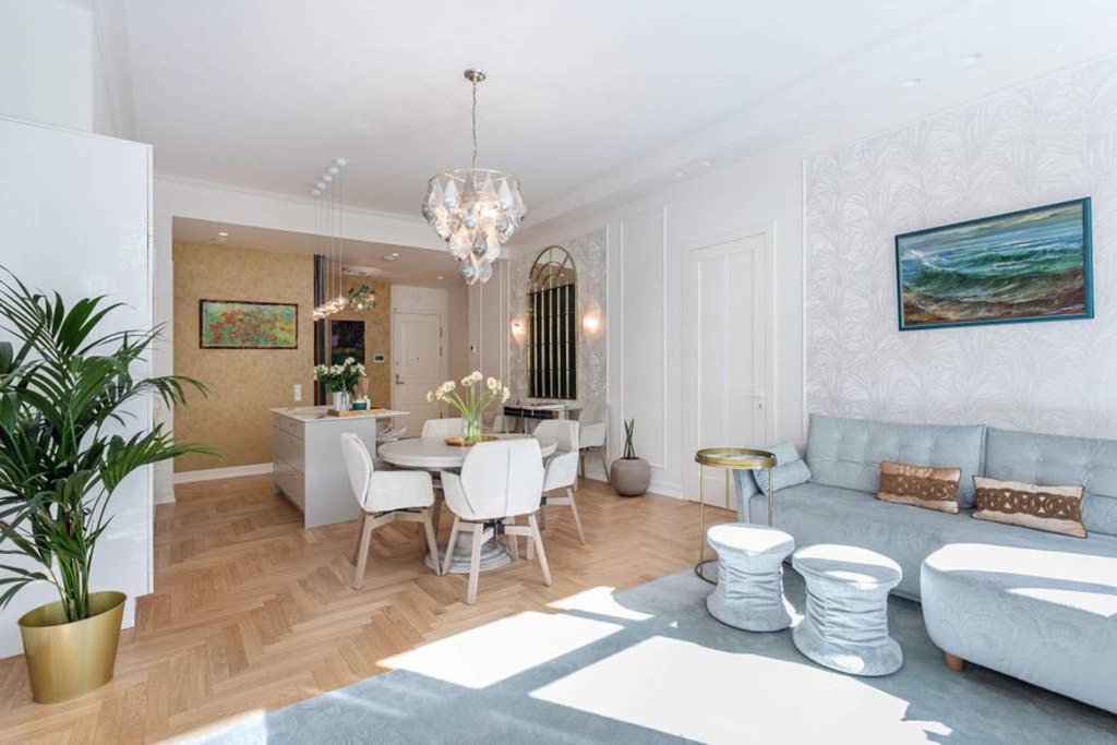 Jogailos Residence Peaceful Old Town Luxury 3 Bdr, 2 Bthr, Free Garage, Top-Speed Wifi Wilna Exterior foto